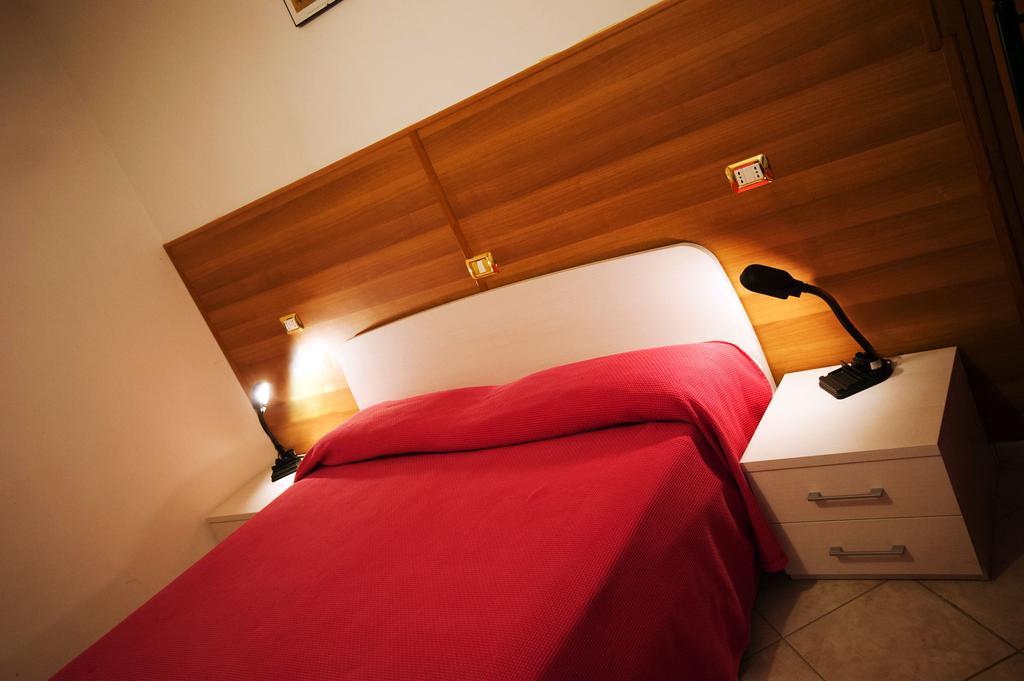 Albergo Magrini Della Genga Genga  Szoba fotó